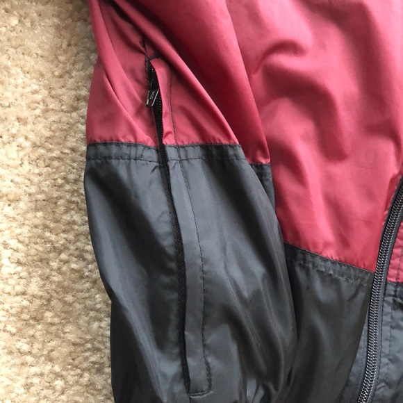 COPY - Women’s VINTAGE Nike Black/Maroon Windbreaker Jacket sz M (8-10) - Picture 5 of 16